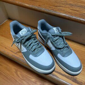 Nike Air Force, Never Worn, Sage Green/Cream/White Men's 13